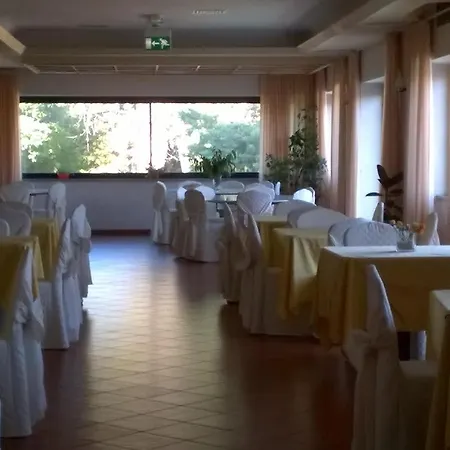 Hotel Du Parc 3*