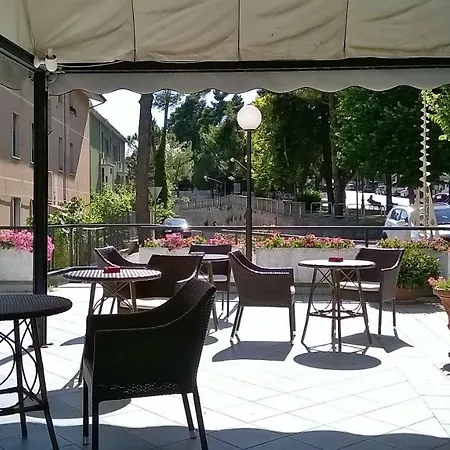 Du Parc 3*