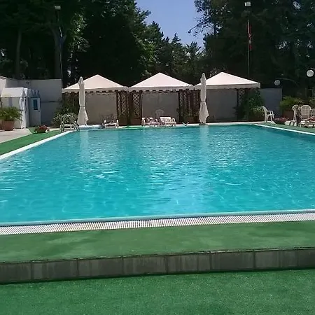 Ξενοδοχείο Du Parc 3*