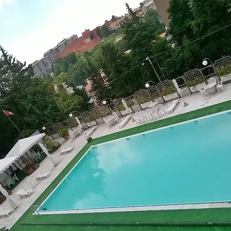 Du Parc 3* アトリ