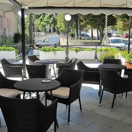 Du Parc Hotel 3*