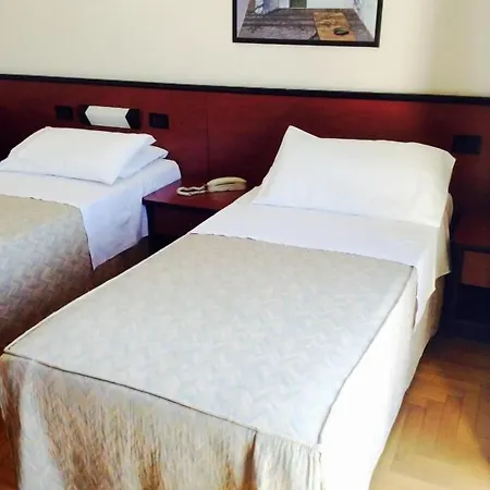 Du Parc 3* Atri