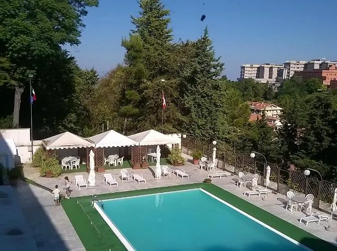 מלון Du Parc 3*